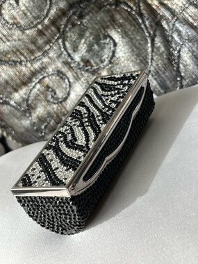 Judith Leiber🖤Black White 🤍Crystal Zebra 🦓 Print Lipstick Clutch Compact, EUC
